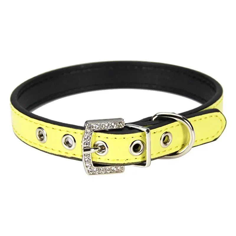 Collier cuir PU petit chien boucle strass vif
