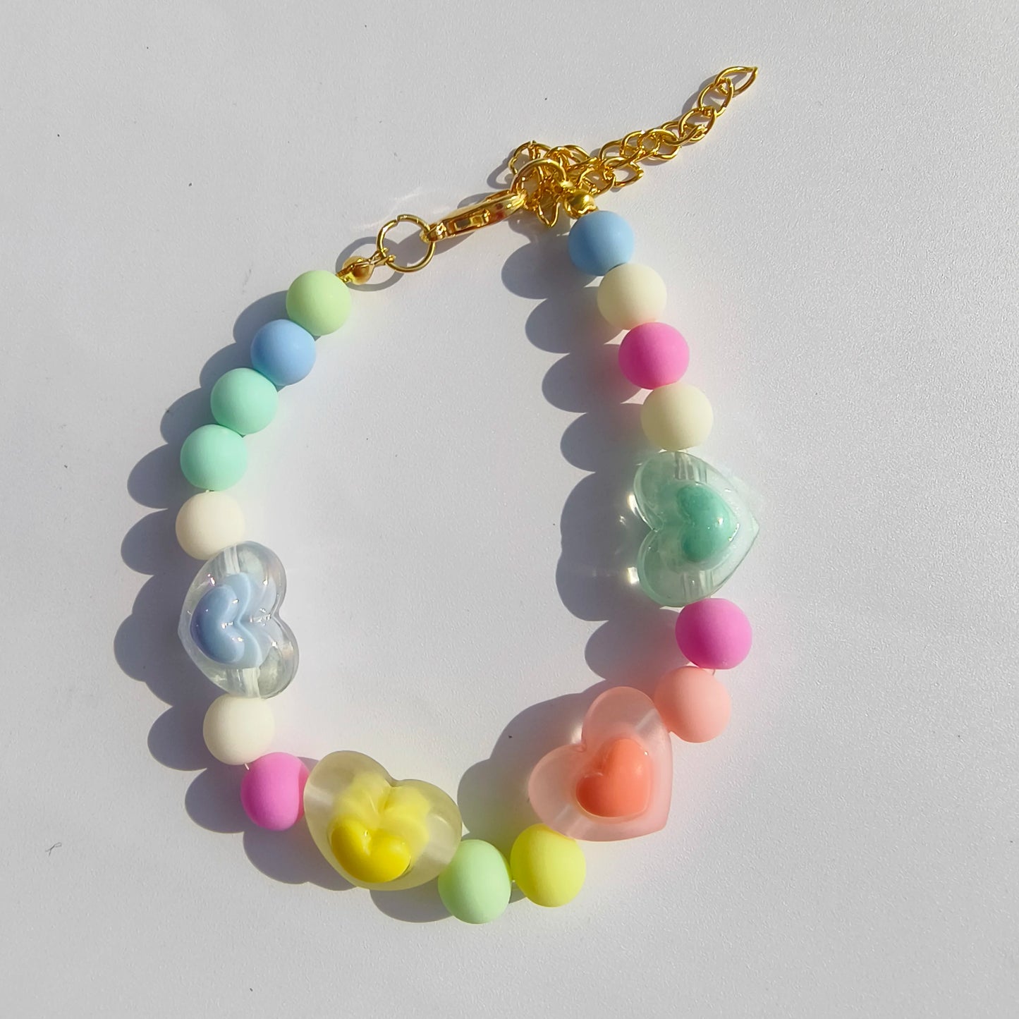 Collier pour petit chien à perles et fleurs pastel