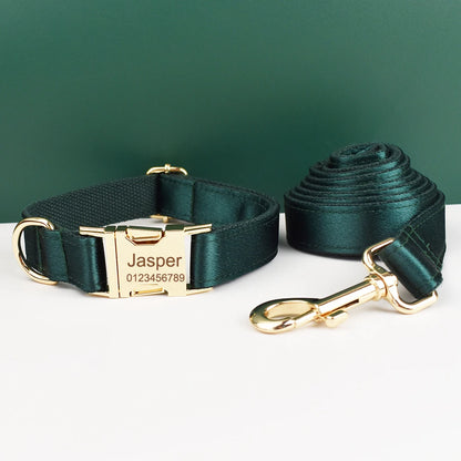 Ensemble collier et laisse vert foncé pour chien avec gravure personnalisée Jasper.