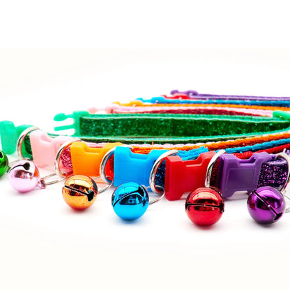 Collier pailleté petit chien clochette