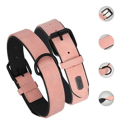 Principales caractéristiques du collier rose pour chien en PU cuir avec mousqueton métal présenté sur un fond blanc.