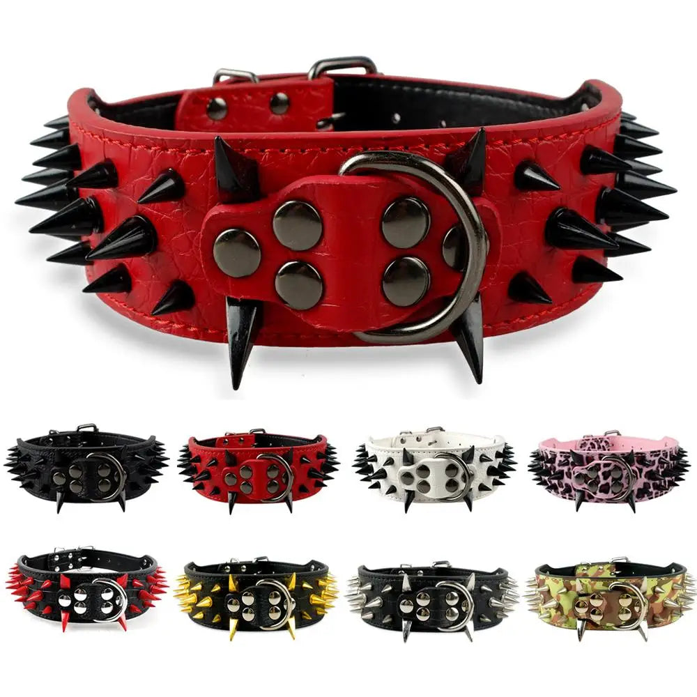 Large collier clouté rouge pour chien présenté avec plusieurs variantes de couleurs en bas d’image.