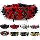 Large collier clouté rouge pour chien présenté avec plusieurs variantes de couleurs en bas d’image.