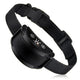 Vue simple du collier anti-aboiement noir rechargeable pour petits et moyens chiens  sur fond blanc.