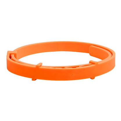 Collier anti-stress réglable orange pour chien présenté seul sur fond clair