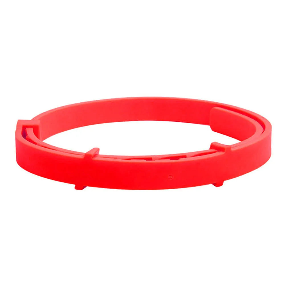 Collier anti-stress réglable rouge pour chien présenté seul sur fond clair