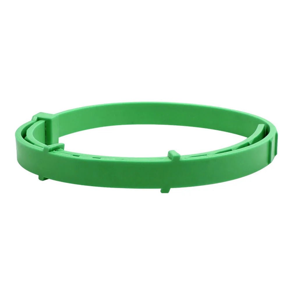 Collier anti-stress réglable vert pour chien présenté seul sur fond clair
