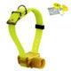 Collier beeper jaune monté sur sangle présenté en position d’utilisation.