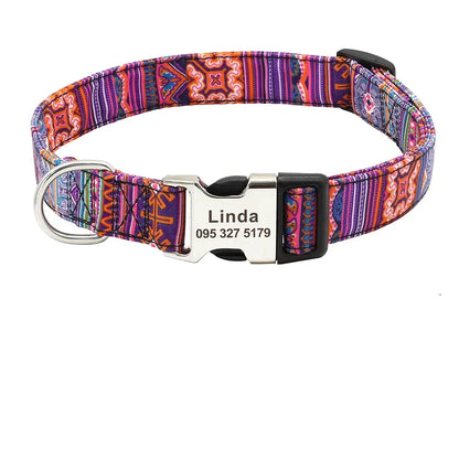 Vue produit du collier pour chien à motif boheme violet avec guide de taille.