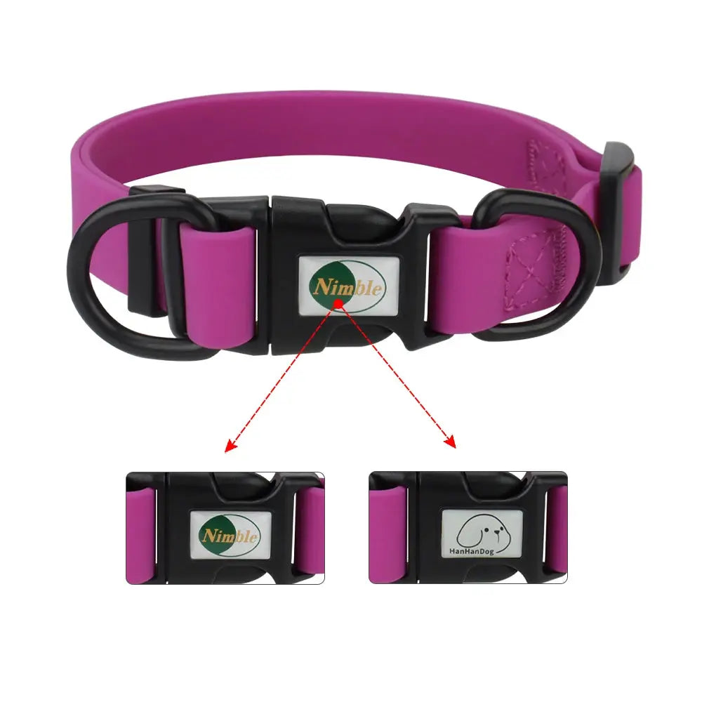 Vue produit d’un collier violet en PVC doux avec système de fermeture rapide sur fond blanc.