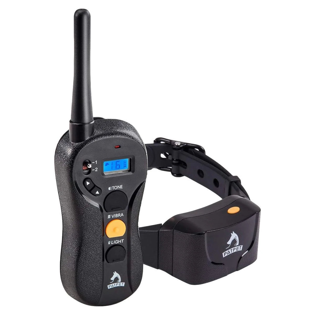 Collier de dressage pour chien noir avec télécommande présenté sur fond clair.