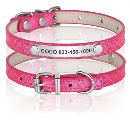 Collier rose pailleté pour chiot avec plaque gravée et boucle métallique présenté de dos et de face sur fond blanc.