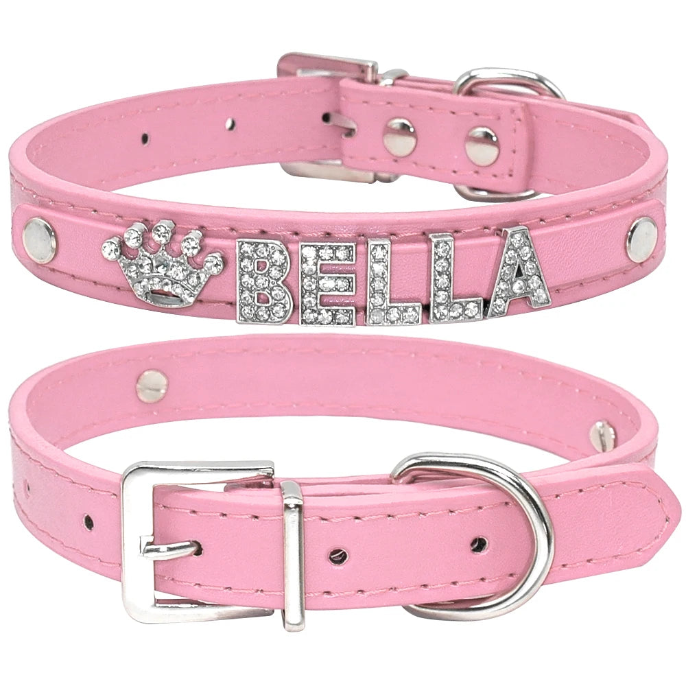 Collier de luxe pour chien en cuir PU rose avec lettres en strass formant Bella et symbole couronne.