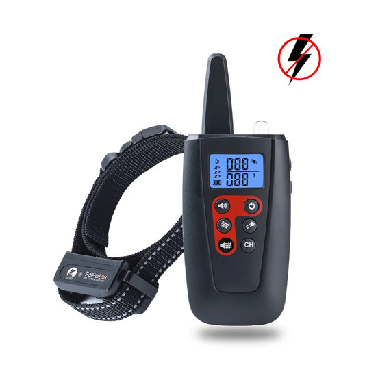 Collier de dressage sans choc pour chien avec télécommande, bip sonore et vibration sur fond blanc.