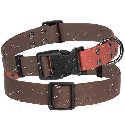 Collier de nage pour chien en PVC imperméable bicolore marron et corail avec boucle clip noire.