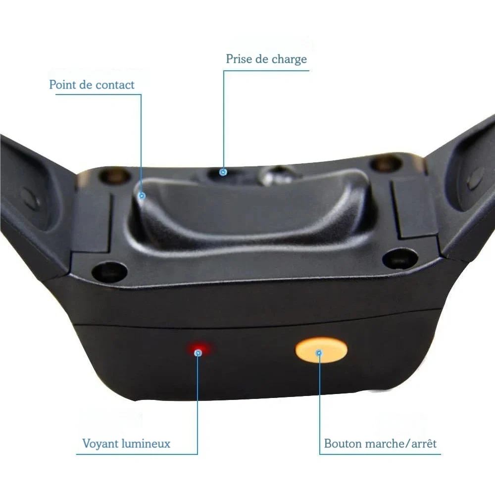 Gros plan sur le collier récepteur avec bouton marche arrêt, voyant lumineux et port de charge protégé sur fond blanc.