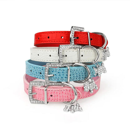 Vue des différentes couleurs du collier pour chien en cuir PU rembourré.