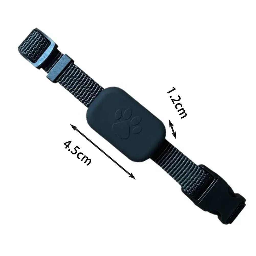 Vue du collier noir avec boîtier en silicone et mesures indiquées sur fond blanc.