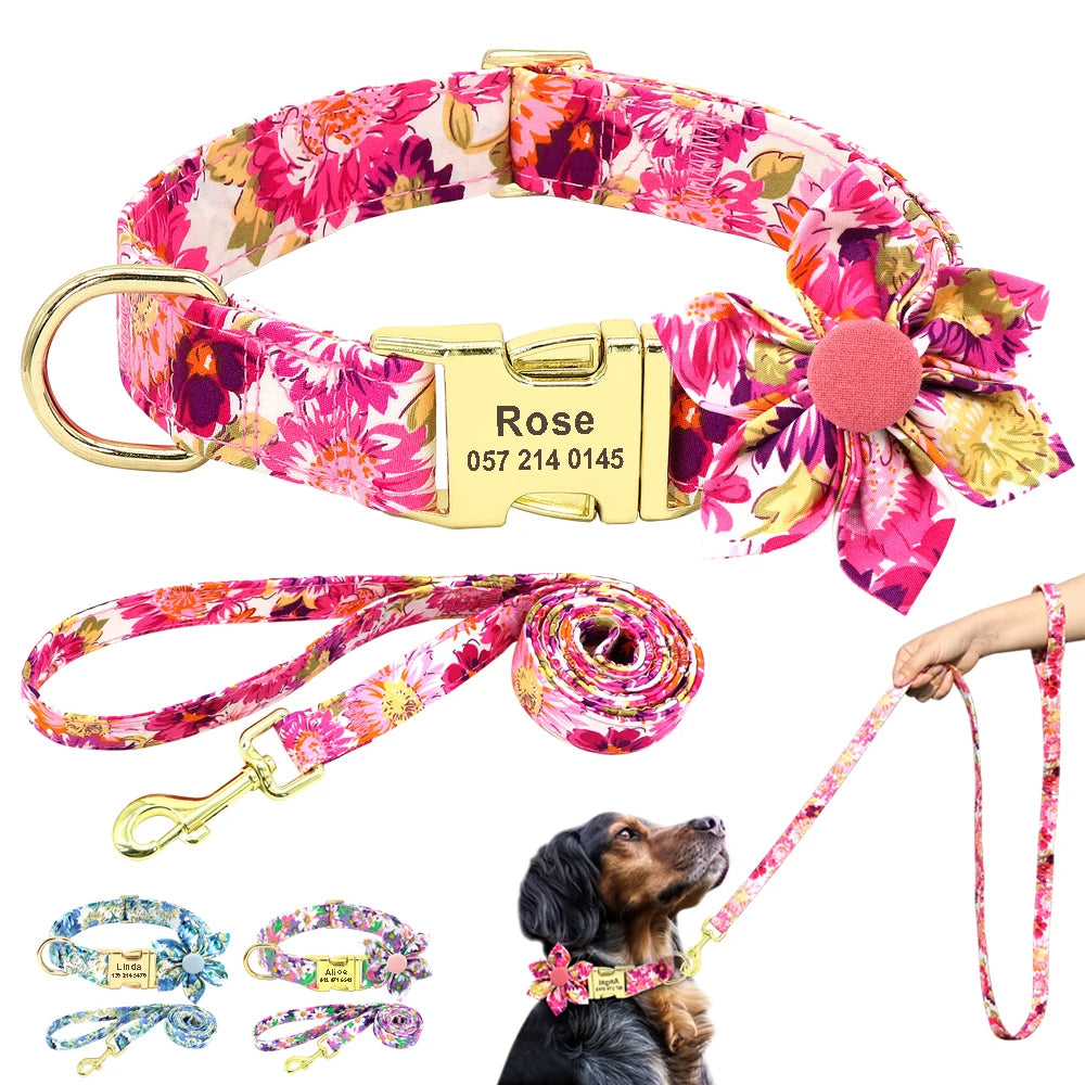 Collier chien floral rose avec laisse assortie et visuel porté sur un chien noir avec autres variantes disponibles en bas de l'image.
