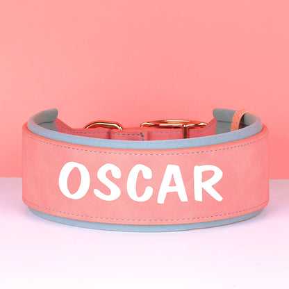 Large collier rose pour chien avec le nom Oscar en lettres blanches.