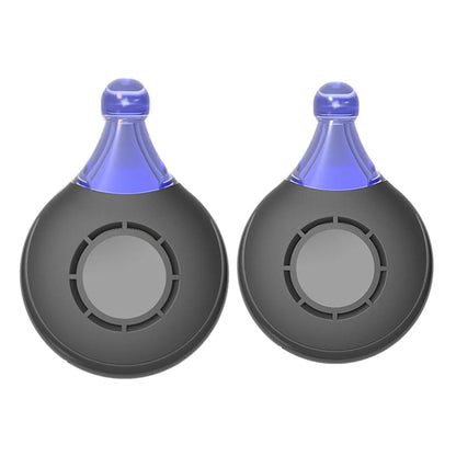 Lot de deux répulseurs ultrasoniques noirs pour collier de chien sur fond clair