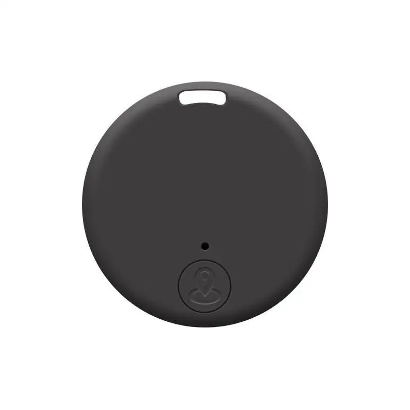 Traceur Bluetooth anti-perte rond en coloris noir, avec œillet de fixation en haut et bouton central arrondi avec icône de localisation sur fond blanc.